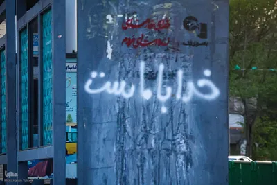 جنگ رمضان به روایت دیوارها