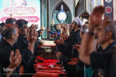 مراسم عزاداری شب شهادت امام رضا(ع) در حرم مطهر رضوی