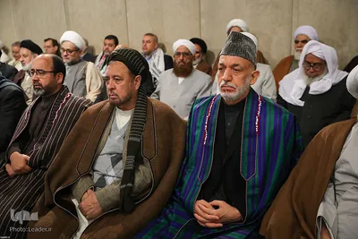 دیدار مسئولان نظام و میهمانان کنفرانس وحدت اسلامى‌ با رهبر انقلاب