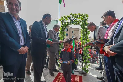 برگزاری جشن شکوفه ها در زنجان