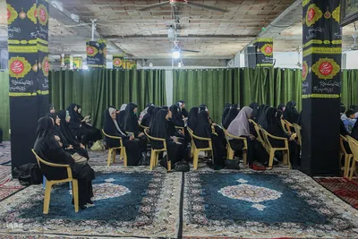 جلسه آموزش قرآن در کانون الزهراء(س)