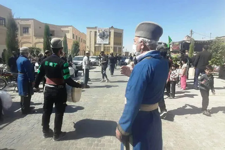 پیمودن جاده عشق از كربلا تا محروم‌ترین نقاط ایران / وجه اشتراك بین‌الحرمین‌ها