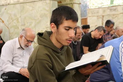 مراسم جزء خوانی قرآن کریم در حرم شاهچراغ(ع)