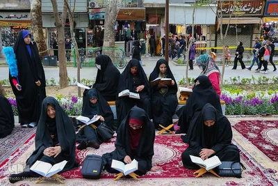 Isfahan: Koranlesung findet täglich in Tschahār Bāgh statt