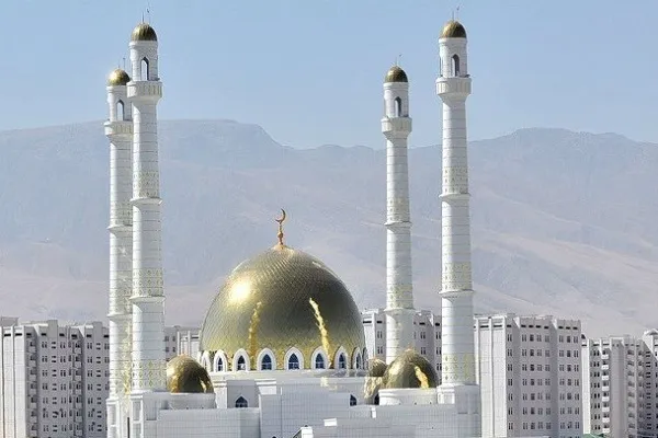 قرآن رئیس‌جمهور؛ زینت‌بخش مسجد تازه‌ تأسیس ترکمنستان