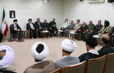 دیدار دست‌اندرکاران کنگره شهدای استان کردستان با رهبر انقلاب