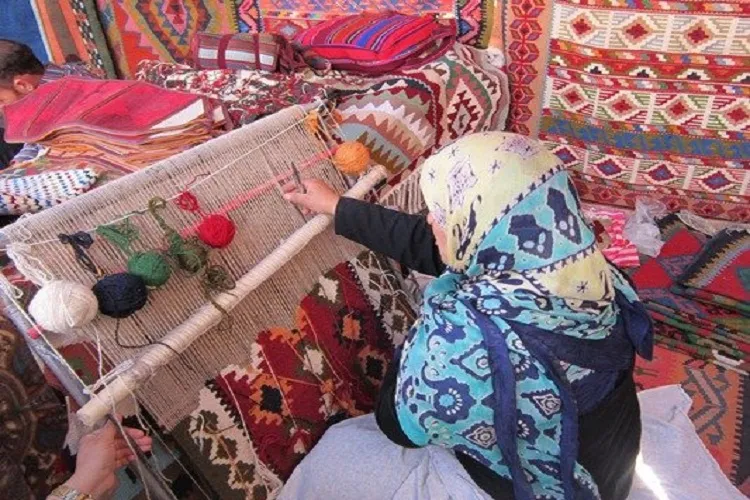 صنعتگران خسارت دیده از کرونا کمک بلاعوض دریافت کردند