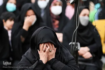 رونمایی از تقریظ رهبری بر کتاب «حوض خون» در اندیمشک