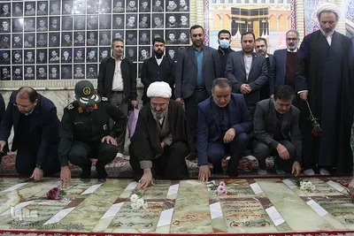 گلباران مزار شهدا در اولین روز دهه فجر
