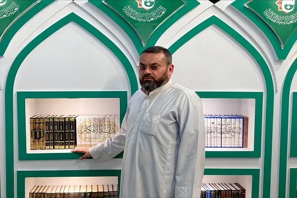 اهتمام آستان مقدس عباسی نسبت به نشر دانش‌نامه و کتب اسلامی