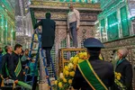 گل آرایی و گل باران مضجع شریف حضرت شاهچراغ(ع)‎‎