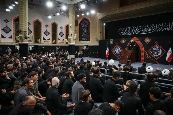 په امام خمینی حسینیې کې د حضرت اباعبدالله الحسین دعزادارۍدستورې ترسره شوې