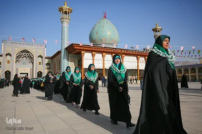 استقبال از حافظان قرآن و ادای احترام به شهدای حرم شاهچراغ(ع)‎‎