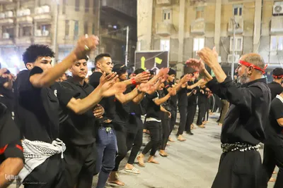 بین الحرمین در انتظار پیکر مطهر رهبر شهید