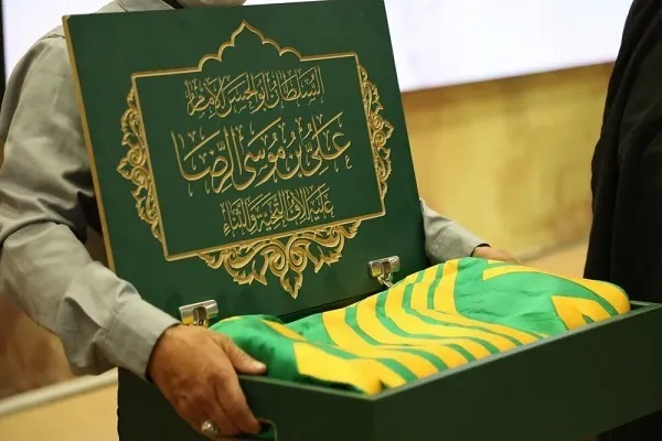 سه کاروان حامل پرچم مقدس بارگاه رضوی به گیلان سفر می‌کنند
