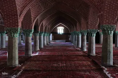 مسجد ۶۳ ستون تبریز