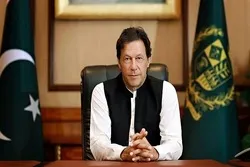 امریکی غلامی یا آزاد قوم، فیصلہ ہمیں کرنا ہے۔ عمران خان