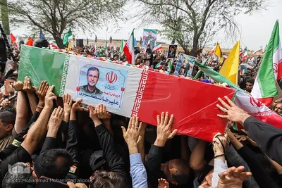 تشییع دریابان پاسدار شهید علیرضا تنگسیری در آبادان