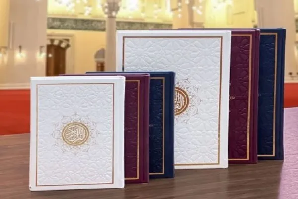 Distribution de 180 000 Corans par l'administration des affaires islamiques de Charjah