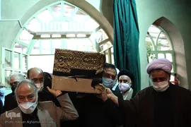 مراسم تشییع پیکر مرحوم حجت الاسلام والمسلمین علی اکبر محتشمی پور در جماران
