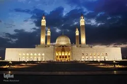 مسجد جامع سلطان قابوس