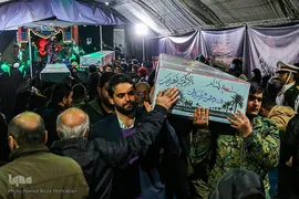 وداع با دویست سردار بی‌پلاک