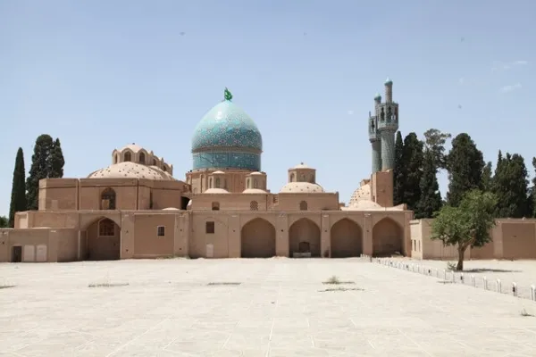 آغاز مرمت گنبد مقبره شاه‌ نعمت‌الله ولی ماهان