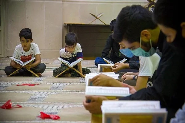 دورهمی‌ هفتگی حافظان کل در کلاس مجمع حفاظ مهد قرآن آل یاسین