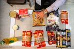 توزیع ۱۵۰۰ بسته معیشتی از محل نذورات حرم شاهچراغ(ع)
