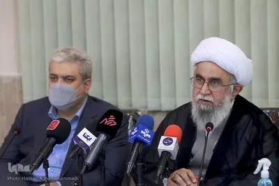 حجت‌الاسلام والمسلمین رضا رمضانی، دبیرکل مجمع جهانی اهل بیت(ع) و سورنا ستاری‌فر، معاون علمی و فناوری رئیس جمهور