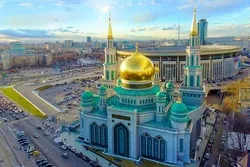 Moscow Supermarket Turned into Mosque