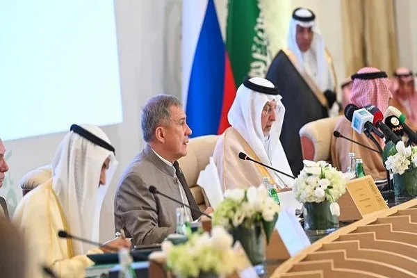 Минниханов утвердил состав оргкомитета форума «Россия – исламский мир»