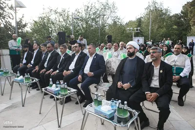 آیین اهتزاز بزرگترین پرچم متبرک حرم علوی