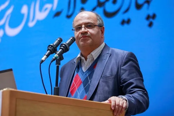 نگاه قرآن به حقوق بیمار و پزشک فراتر از فضیلت‌گرایی حداقلی است