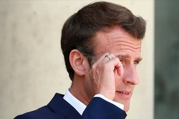 Macron'a 'Müslüman kadına yapılan saldırıyı kınama' çağrısı