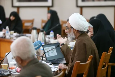 آشنایی با مکتب بانو امین