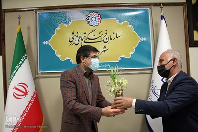 نشست خبری ملازینلی معاون شهردار و رییس سازمان فرهنگی اجتماعی ورزشی شهرداری یزد‎