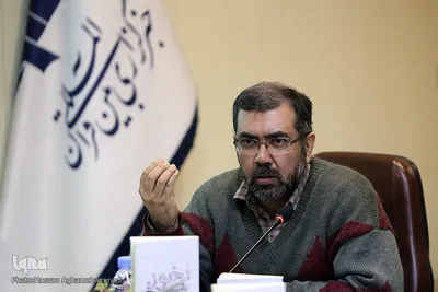 آیین رونمایی از کتاب «بخور، نخور» نوشته محمد حسن‌زاده