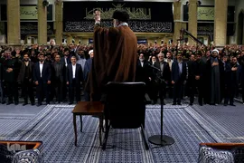 دیدار دانش‌آموزان و دانشجویان با رهبر انقلاب