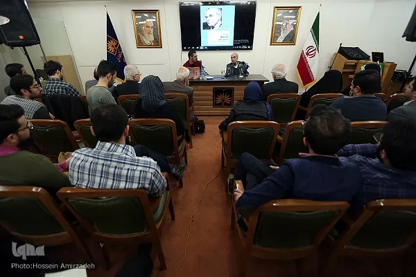 فلسفه داوری فلسفه انضمامی است