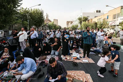 مراسم دعای عرفه در خیابان سعدی تهران
