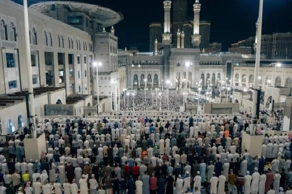Ang Dakilang Moske ay Nagpunong-abala ng Mahigit 4.1 Milyong mga Mananamba para sa Khatm Quran na mga Pagdarasal