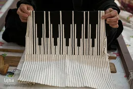 چوقا یا چوخا بالاپوش مردان عشایر لر بختیاری در جنوب غرب ایران است و همواره بدون آستین بافته می‌شود. این پوشش در بین مردم شهرنشین این قوم در مراسم گوناگون استفاده می‌شود و توسط زنان بختیاری و از پشم گوسفند بافته می‌شود. مردان در تابستان در زیر چوقا، پیراهن و در زمستان لباس گرم می‌پوشند.