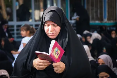 مراسم دعای عرفه در گلستان شهدای اصفهان