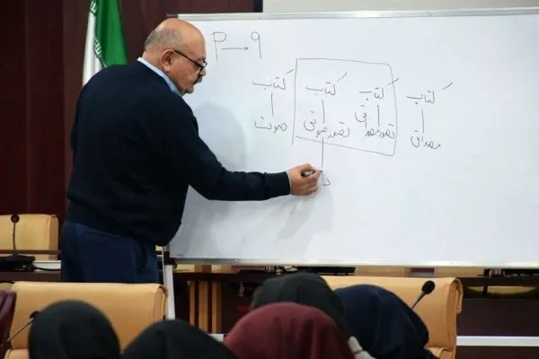 کورش صفوی درگذشت