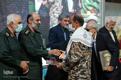 مراسم تجلیل از فرماندهان و رزمندگان هشت سال دفاع مقدس