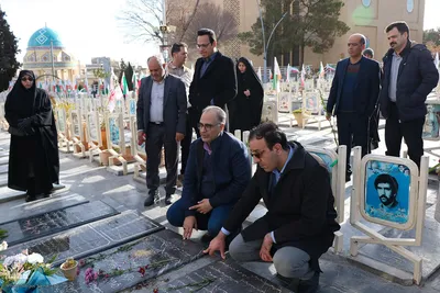 تجدید میثاق اعضای جهاددانشگاهی واحد اصفهان با شهدا