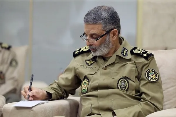 فرمانده کل ارتش رأی اعتماد به وزرای دولت چهاردهم را تبریک گفت
