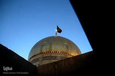 آیین تعویض پرچم حرم در شب وفات حضرت معصومه (سلام الله علیها)