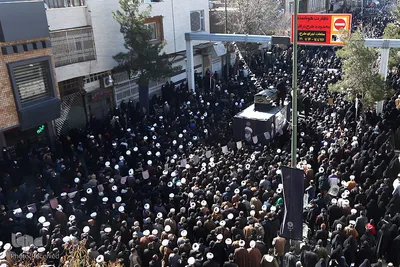 Qom nimmt Abschied von Ayatollah Safi Golpaygani